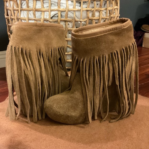 Koolaburra Zarin Ugg Wedge, Suede, Fringe Booties - Picture 2 of 5
